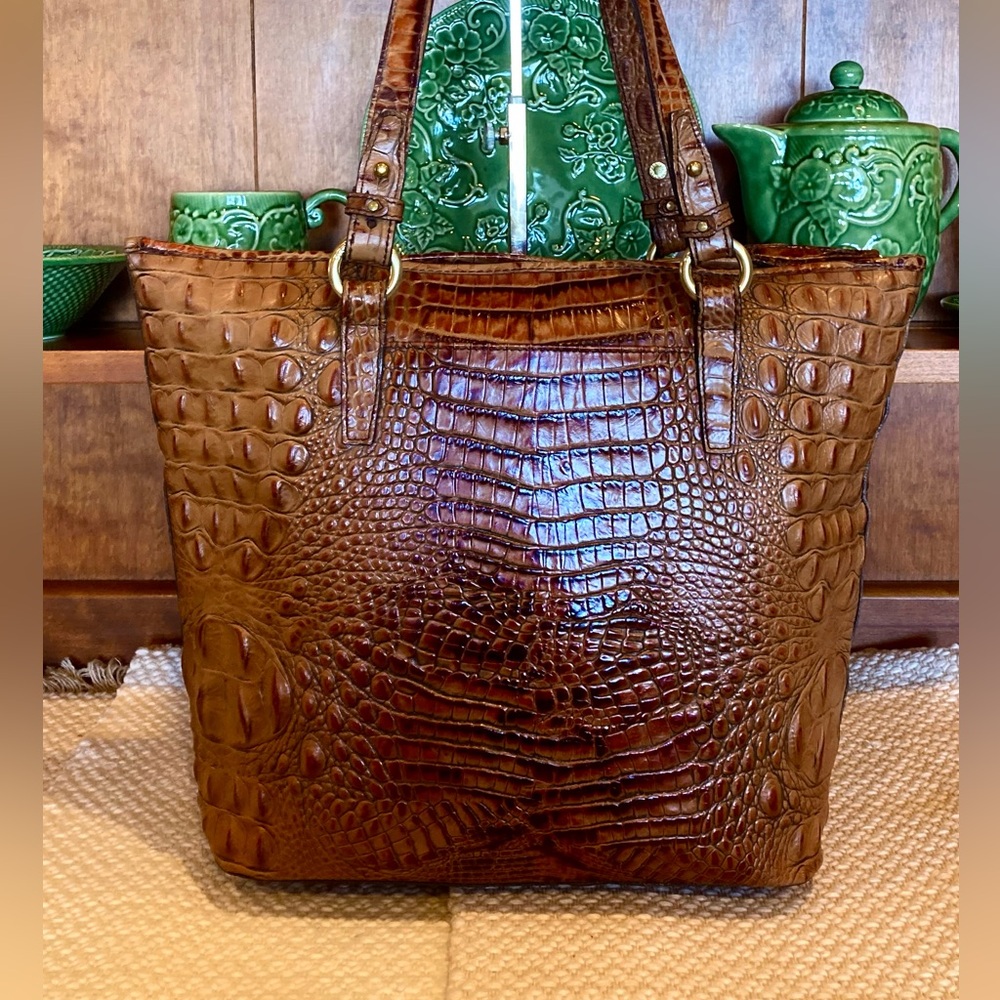 🌳🌞EUC Large Brahmin Tasseled Asher Tote in Toasted Almond🌞🌳 - Picture 2 of 12
